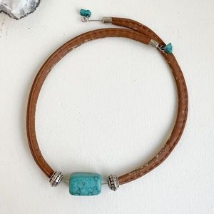 • beaded necklace •